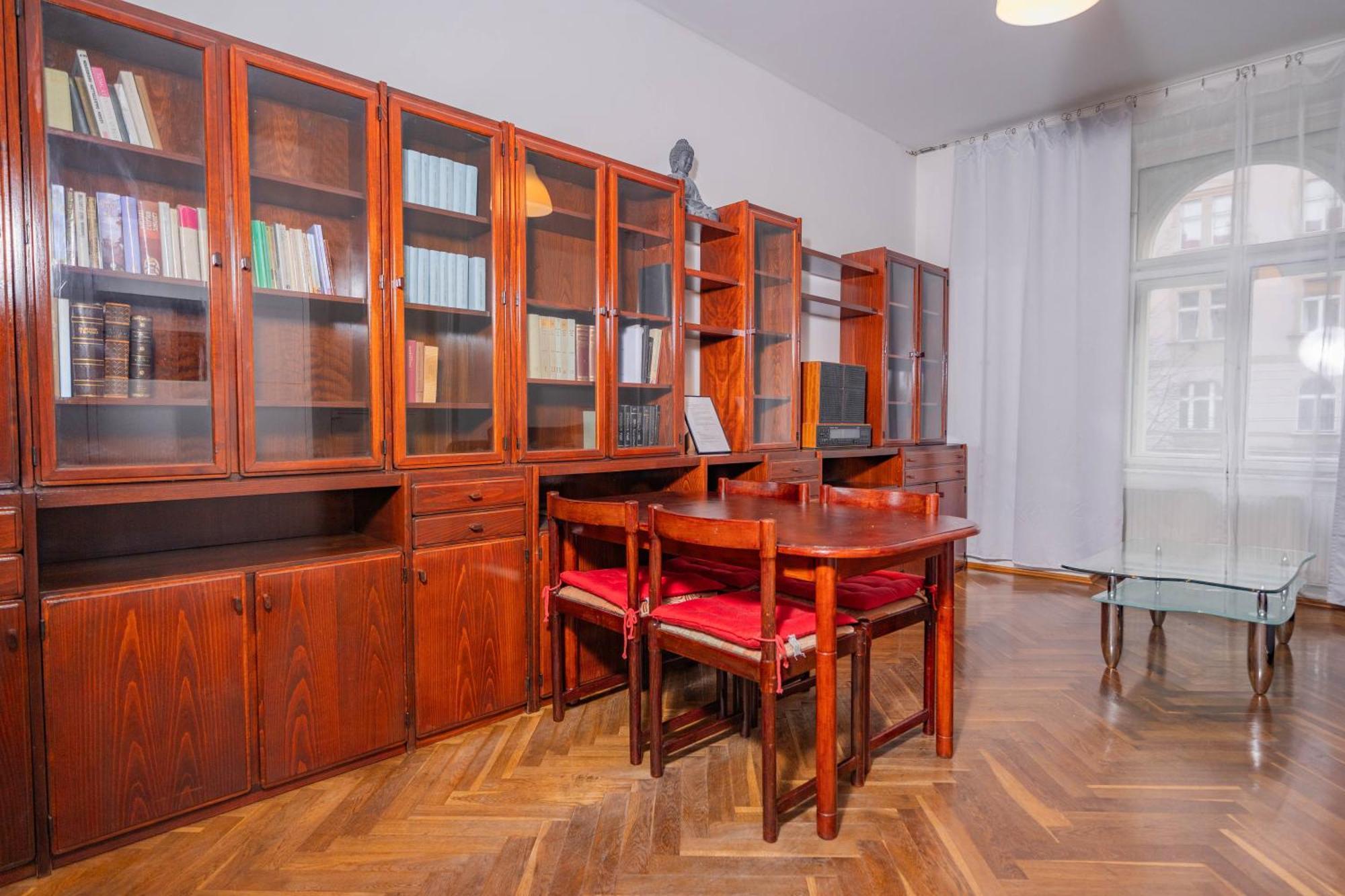 1 Bob's - 2 Bedrooms And Living Apartament Praga